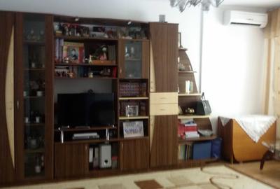 Apartament cu 3 camere decomandat în Alexandru cel Bun - 7