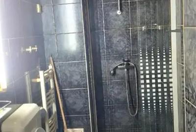 Apartament cu 3 camere decomandat în Dorobanților