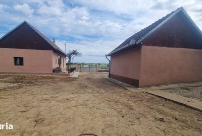 Casă cu 3 camere cu Teren 1439 Mp în Central