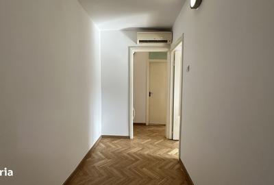 Apartament cu 3 camere decomandat în Torontalului