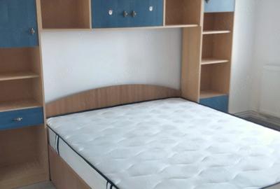 Apartament cu 3 camere decomandat în Central - 2