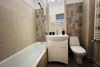 Apartament cu 3 camere semidecomandat, mobilat în Circumvalațiunii - 8