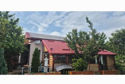 Casă individuală cu 5 camere cu Teren 509 Mp în Central
