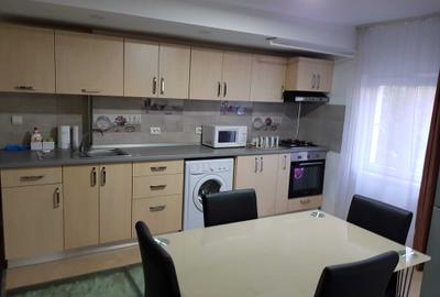 Apartament cu 2 camere decomandat în Doamna Ghica