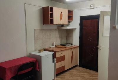 Garsonieră semidecomandată în Podu Roș