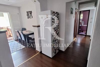 Apartament cu 3 camere decomandat în Decebal - 4