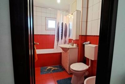 Apartament cu 2 camere semidecomandat, mobilat în Micro 11 - 1