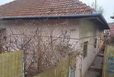 Casă cu 3 camere cu Teren 110 Mp în Central - 2