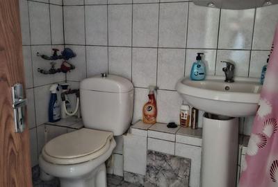 Garsonieră decomandată în 1 Decembrie