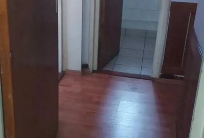 Apartament cu 3 camere decomandat în Central - 1
