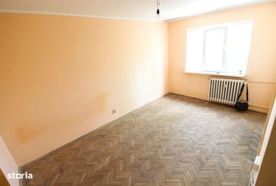 Garsonieră în Micro 38