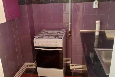 Apartament cu 2 camere semidecomandat în Dacia