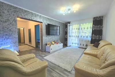 Apartament cu 4 camere decomandat în Rogerius