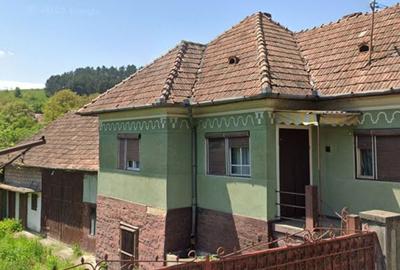 Casă cu 3 camere în Micești - 2