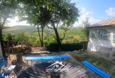 Casă cu 3 camere cu Teren 1492 Mp în Vadu Săpat