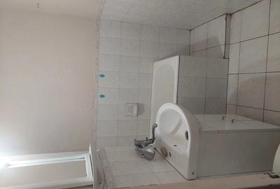 Garsonieră nedecomandată în Central - 3