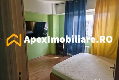 Apartament cu 3 camere decomandat în Ștefan cel Mare