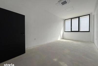 Spațiu comercial, de 1 mp, în Central - 6