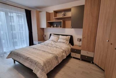 Apartament cu 2 camere semidecomandat în Exterior Vest