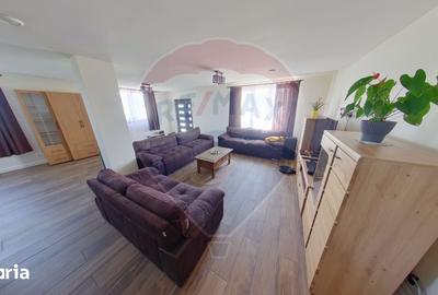 Casă cu 4 camere cu Teren 1160 Mp în Sarasău - 2