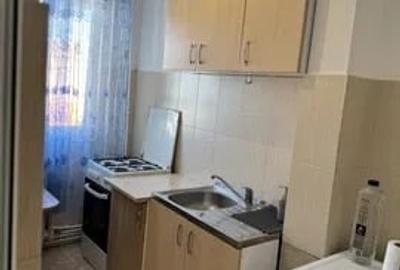 Apartament cu 3 camere semidecomandat, mobilat în Podu Roș - 7