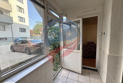 Apartament cu 3 camere decomandat în 1 Mai