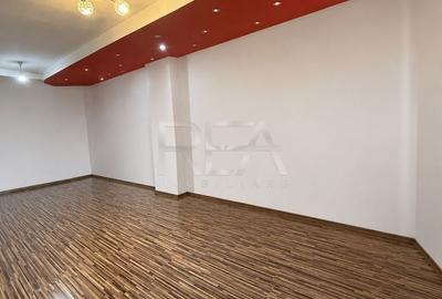 Apartament cu 3 camere în Parcul Carol