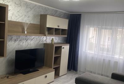 Apartament cu 2 camere în Micro 20 - 1