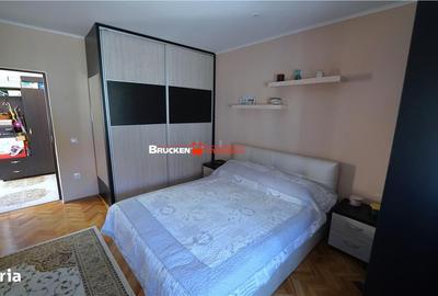 Casă cu 4 camere în Călugări - 2
