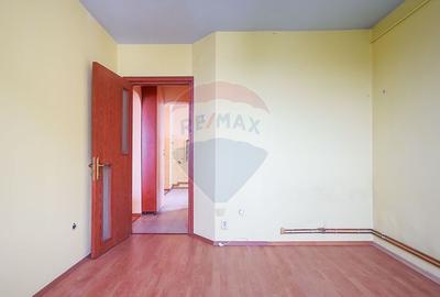 Apartament cu 3 camere circular în Astra - 12