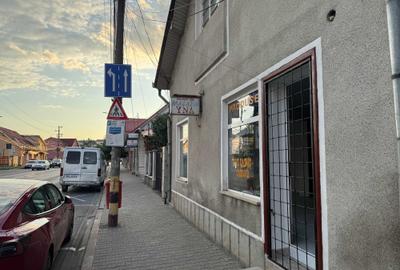 Spațiu comercial, de 55 mp, în Central
