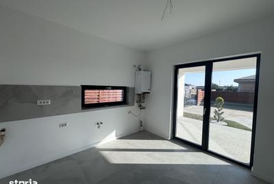 Casă cu 3 camere cu Teren 391 Mp în Ștefănești
