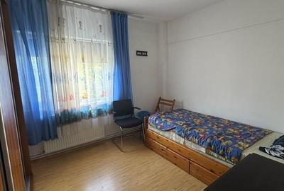Apartament cu 3 camere în Traian - 1