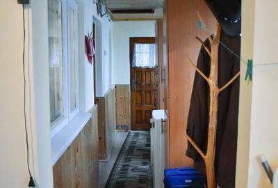 Casă cu 3 camere decomandat în Mislea - 8