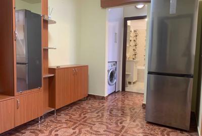 Apartament cu 2 camere decomandat în Lipovei