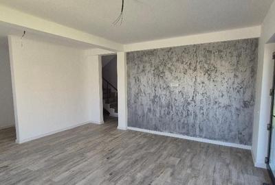 Casă cu 4 camere în Clinceni - 3