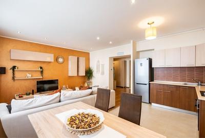 Apartament cu 2 camere decomandat în Central