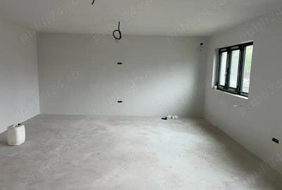 Casă cu 5 camere cu Teren 1000 Mp în Berteștii de Jos - 2