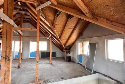 Casă cu Teren 732 Mp în Sud