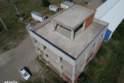 Spațiu comercial, de 730 mp, în Central