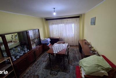 Apartament cu 3 camere decomandat în Central - 2