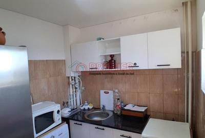 Apartament cu 2 camere în Apărătorii Patriei