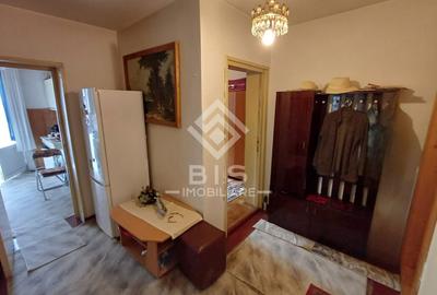 Apartament cu 3 camere circular, mobilat în Decebal