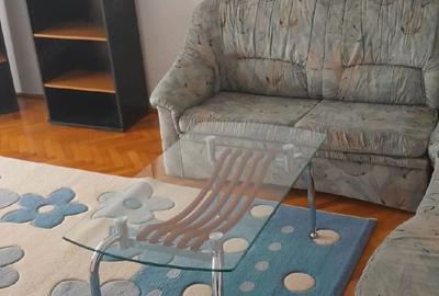 Apartament cu 3 camere decomandat în Aradului