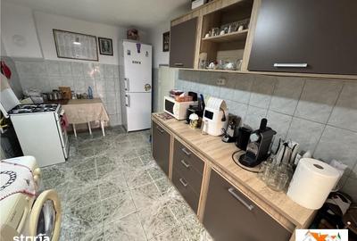 Casă cu 4 camere cu Teren 569 Mp în Central - 2