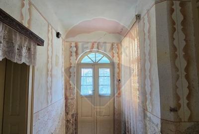 Casă cu 3 camere cu Teren 936 Mp în Socodor