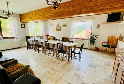 Casă individuală cu 10 camere cu Canalizare în Bușteni - 4