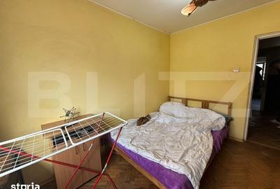 Apartament cu 4 camere decomandat, mobilat în Galata