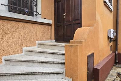 Casă cu 3 camere cu Teren 60 Mp în Victoriei