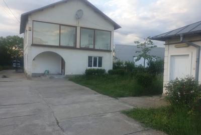 Casă cu 4 camere cu Teren 1000 Mp în Priseaca - 3